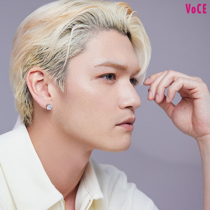 シュッとしたフェイスラインは水風呂とマッサージの賜物