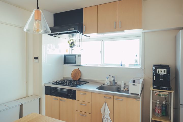 《無印良品》のユニットシェルフの使い方がうますぎる！参考にしたい2人暮らしのオシャレなインテリア3選