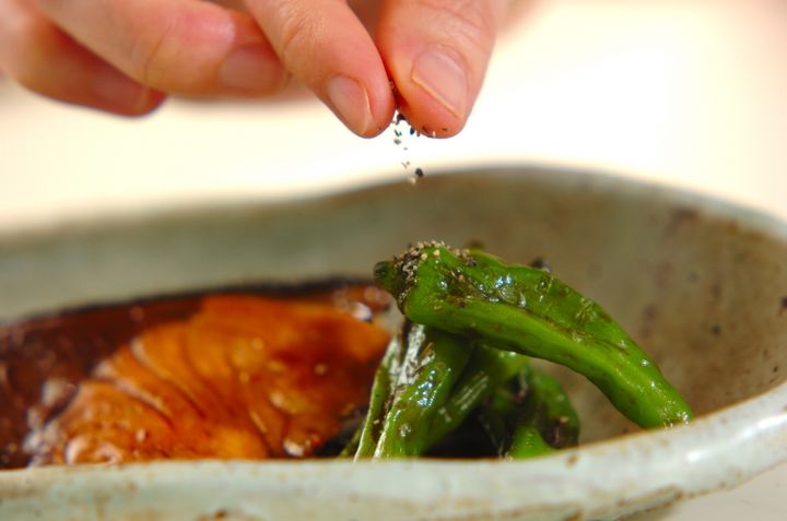 シシトウの黒コショウ炒めの作り方1