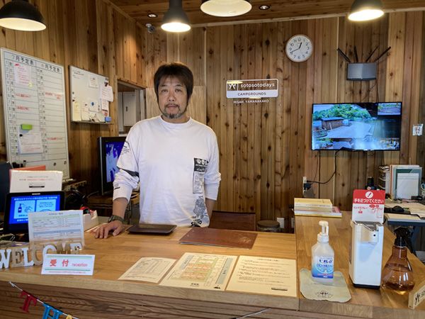 まさかのテント常設リビング!?キャンプ愛が強すぎる愛好家の自宅が凄すぎた…！