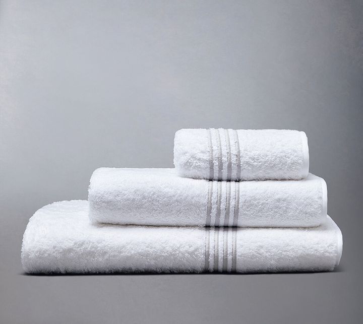 240516_essentials_thombrowne_towel2.jpg
