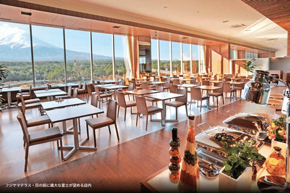 ランチブッフェ会場画像