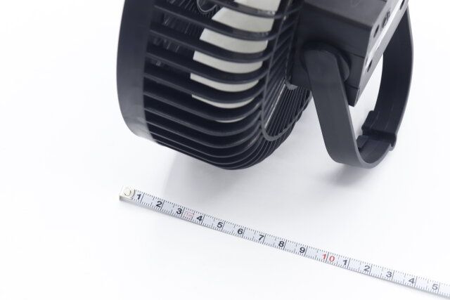 ダイソーの小型扇風機