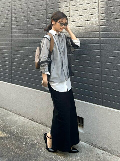 シアートップスのコーデ