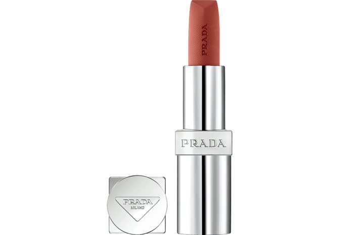 プラダ ビューティ モノクローム ウェイトレス リップカラー（スムース ナイロン） B107