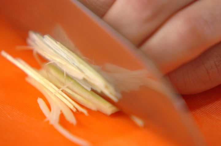 ザーサイと白ネギの前菜の作り方1