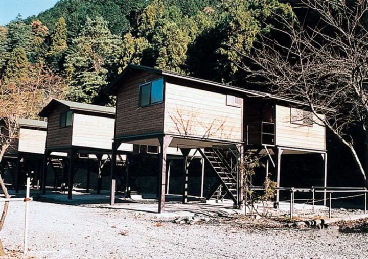 雨の時期にこそおすすめ！コテージ付きのキャンプ場10選【神奈川県】