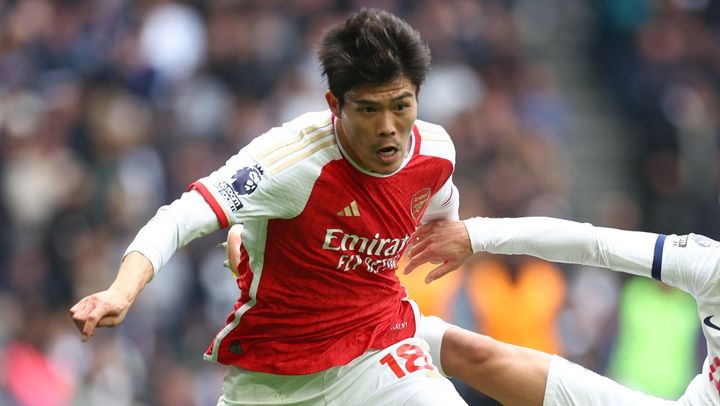 冨安健洋がいるのに…キャラガー、アーセナルに左SB補強を提言…ジンチェンコはバイエルン移籍浮上