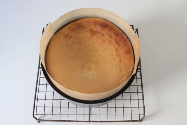 コーヒーチーズケーキ焼き上がり