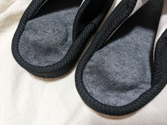 かかとアップスリッパ土踏まず