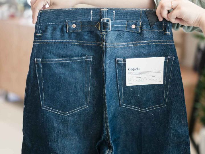 画像: 染谷さんがディレクションするデニムブランド【オブラダ】のパンツ「1938」￥31,900 出典：シンチ