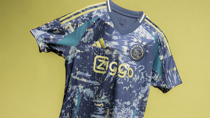 “芸術の街”のアヤックス、2024-25新ユニフォームを発表！創造性を大胆なタッチで鮮やかに描く