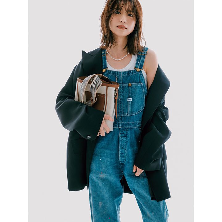 東原亜希,デニムコーデ,サロペットコーデ