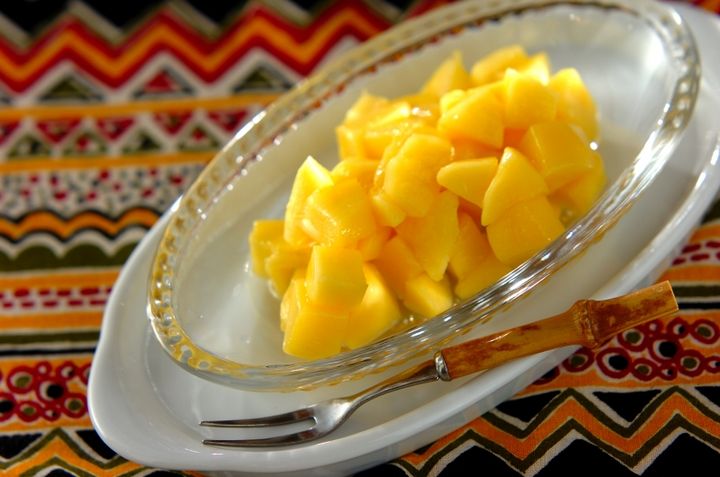 マンゴーのココナッツオイルがけ