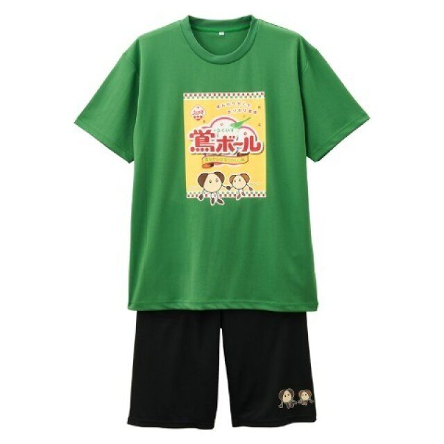 しまむらの鴬ボールのTシャツとハーフ丈パンツ
