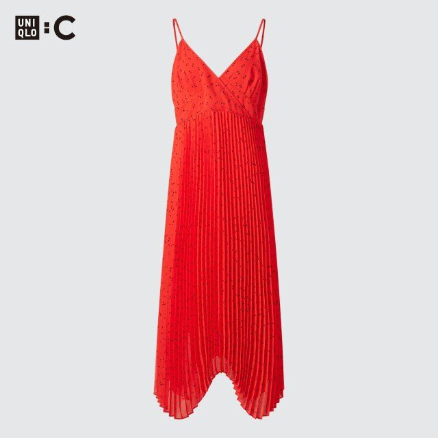 ユニクロのプリーツキャミソールワンピース