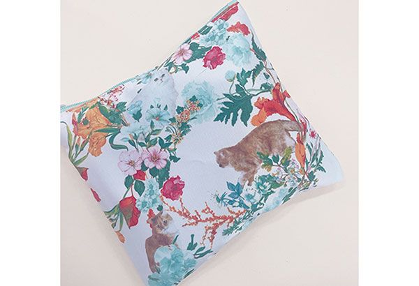 ポール＆ジョーのノベルティポーチ