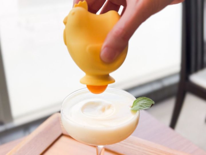 プリンの上にセットしたコッコちゃん