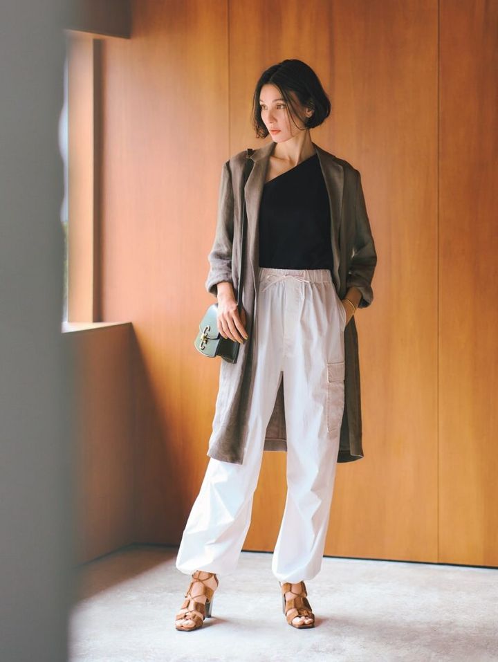 トレンドの初夏アイテム パラシュートパンツ 