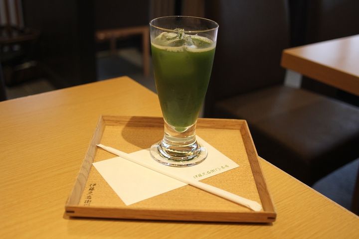 単品で注文できるドリンク「グリーンティー」790円