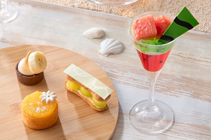 チョコバナナのスモアタルト、「オレンジロールケーキ、メロンカスタードエクレア、スイカゼリー