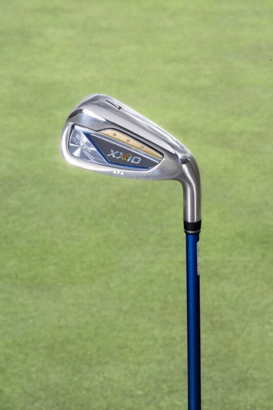 どれが1番飛ぶの…!? “最新アイアン4本”を鹿又とアマ3人が徹底試打！