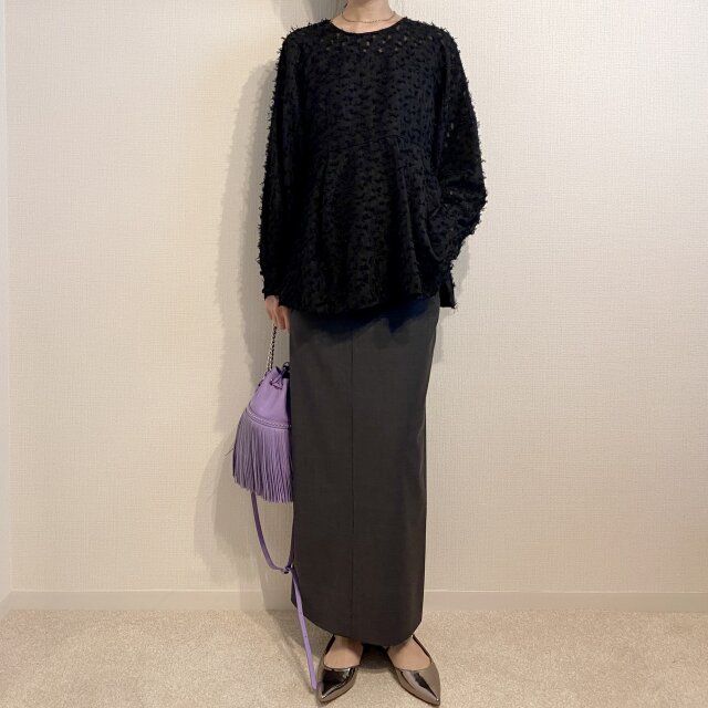 CADUNEジャガードブラウスとグレースカートコーデ