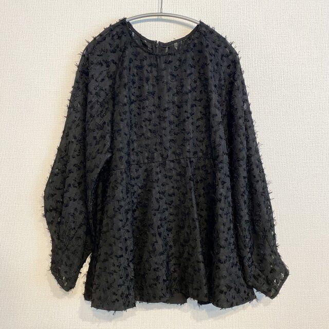 CADUNEジャガードブラウスのブラック
