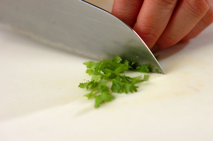 ゆで卵のタイ風マヨソースの作り方1