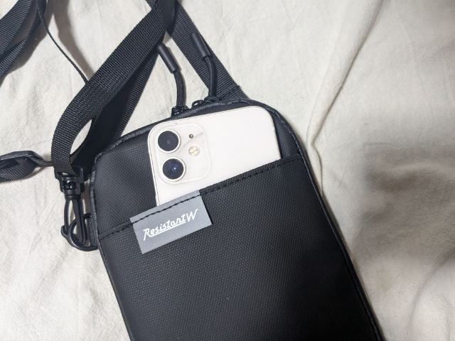 スマホショルダーバッグ前面ポケット