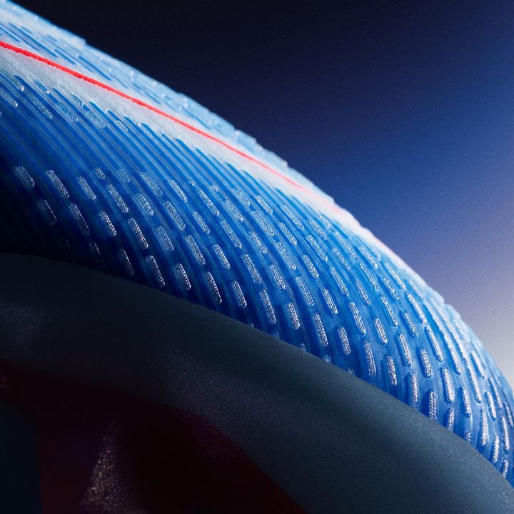 人気モデル復活！adidas、スピード重視の新スパイク『F50』を発表 読み方は「エフゴジュウ」と判明