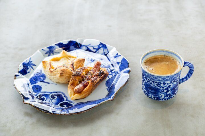 バリエーション豊富な有田焼と焼きたてパンが楽しめる「MARUBUN SHOP & BAKERY CAFE」