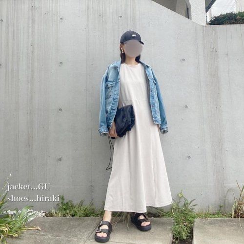 ジーユー_ランタンスリーブワンピース_3