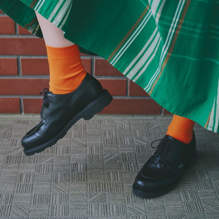 靴下の上手な取り入れ方8選！スニーカーやサンダルとどうお洒落に組み合わせる？【マイスタンダードブックまとめ】
