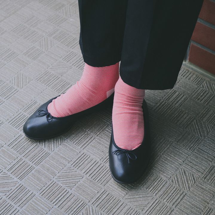 靴下の上手な取り入れ方8選！スニーカーやサンダルとどうお洒落に組み合わせる？【マイスタンダードブックまとめ】