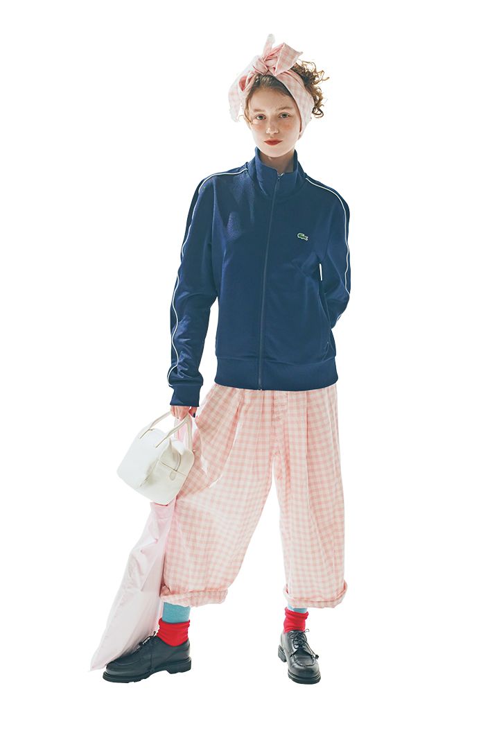 《ラコステ》や《アディダス》のショートパンツがかわいい！スポーティなコーデとアイテム7選