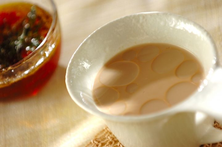 ココナッツオイル・ミルクティー