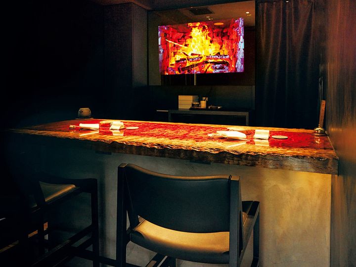 不動前『鮨 りんだ』の内観