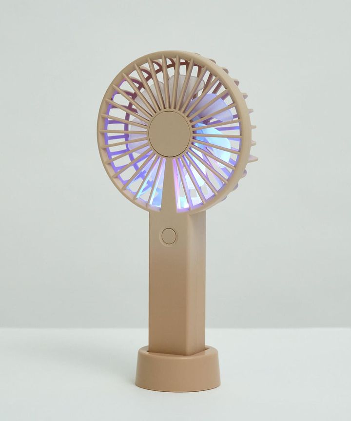 画像1: 出典：3COINS