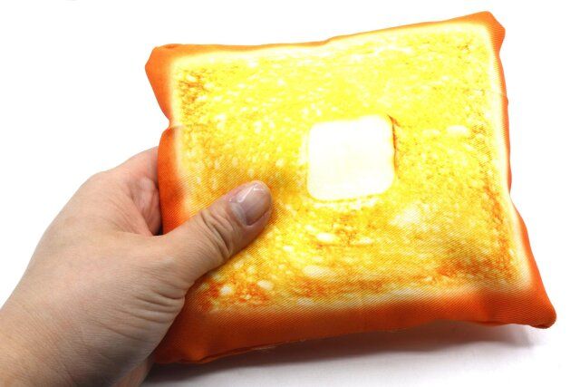 セリアのハンドメイドベーカリー 食パンでミニクッション作り