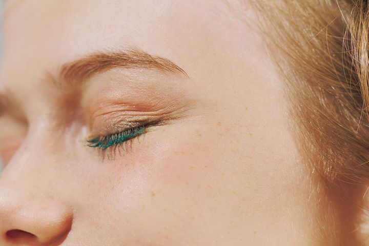 シーズナルカラーでおでかけメイクをしたい！押さえておきたいコツとコスメ