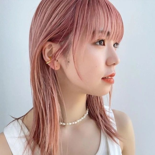 【王道のひし型フォルムで小顔見え】スタイリングも簡単！ 大人可愛いニュアンスロブ_4