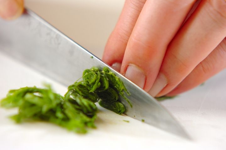 イカともずくの和え物の作り方1