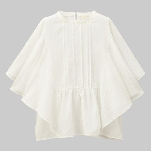 しまむらのバタフライスリーブブラウス