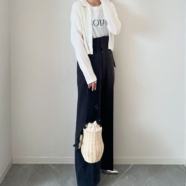 GUのメッシュポロカーディガンを着用したコーデ