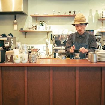 神楽坂の憩いの場、コーヒーと焼き菓子とホットサンドの店：アーバーコーヒー【ファージーの特等席 vol.21】