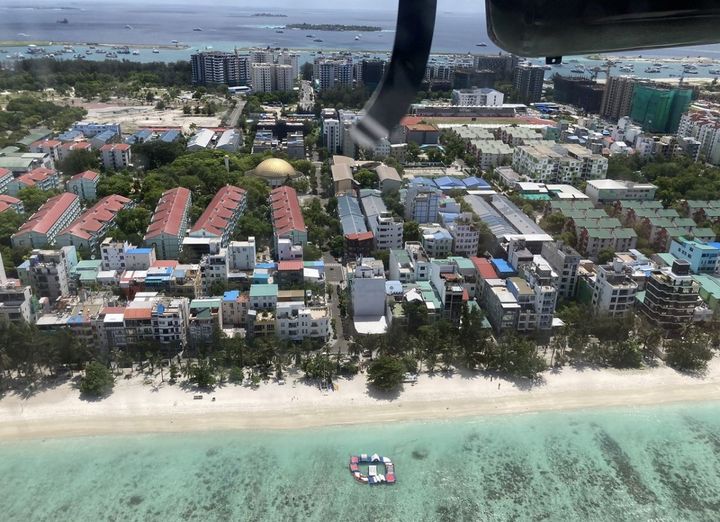 首都マーレの副都心で住宅がメイン。国際会議も開催される大きなホテルもある