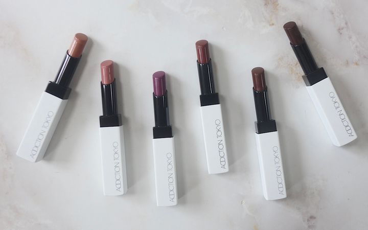 アディクションの「ザ リップバーム ソフトマット」＆「ザ リップバーム グロウティント」を全色スウォッチ！イエベ、ブルベ別のおすすめも紹介