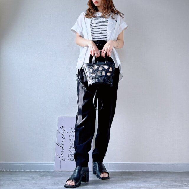 GUウルトラストレッチオープントゥブーツとカジュアルコーデ