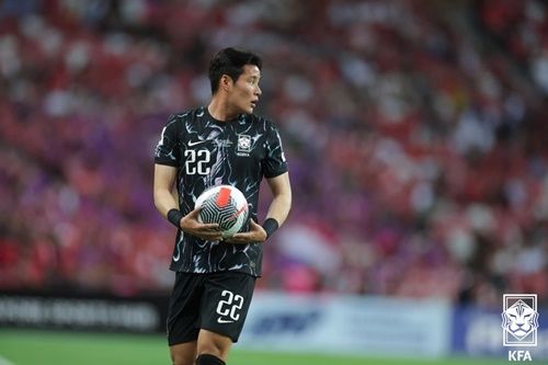 パク・スンウク